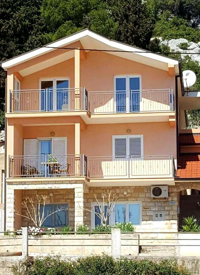 Roza Apartment *